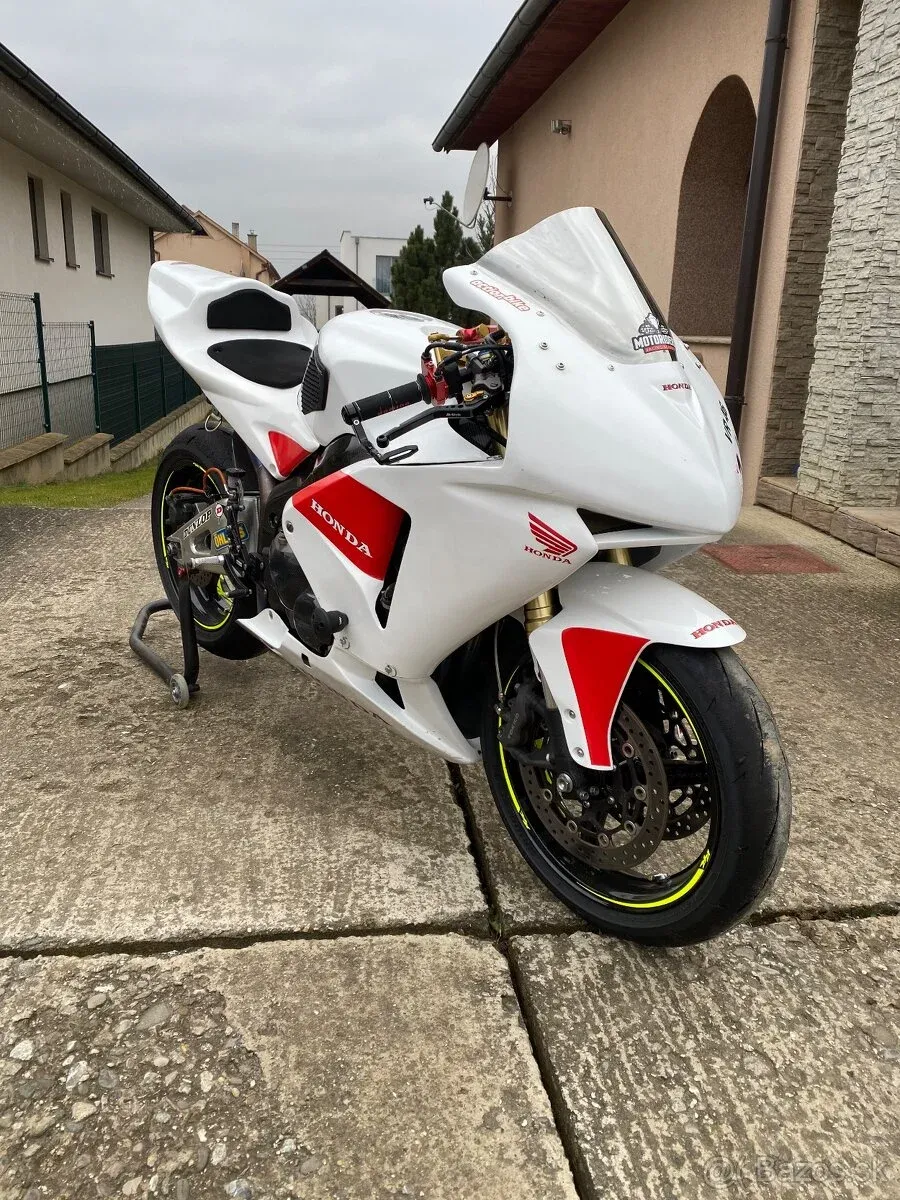 Honda cbr 600 rr - foto 1