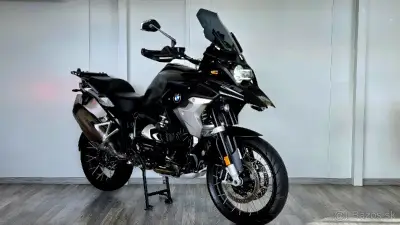 Bmw R1250GS Triple Black Ultimate Edition – náhľad 2