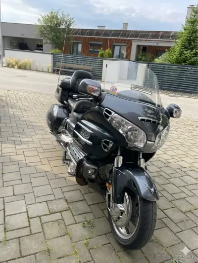 Honda GoldWing GL1800 Special Edition (2005) – náhľad 1