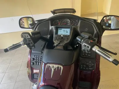 Honda Goldwing 1800, r. 2007, ABS, Airbag, navigacia – – náhľad 9