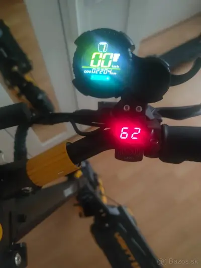 elektricka kolobezka Vsett 10+ 60V 25Ah LG 2x1400W – náhľad 5