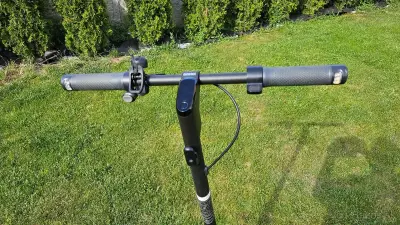 Elektrokolobežka Ninebot KickScooter F2 E – náhľad 4