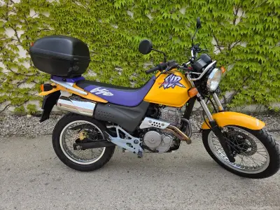 Honda SLR 650, el.štartér, vodičák A2, TOP STAV – náhľad 2