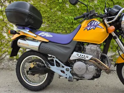 Honda SLR 650, el.štartér, vodičák A2, TOP STAV – náhľad 6