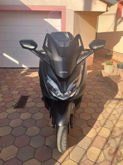 Honda Forza 350 – náhľad 2