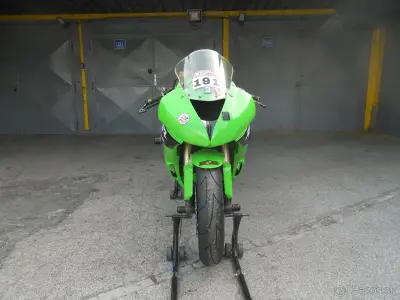 KAWASAKI ZX6R – náhľad 2