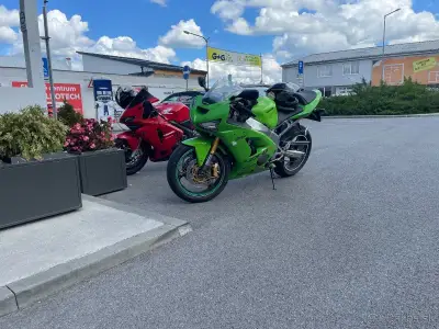 Kawasaki ninja zx6r – náhľad 2