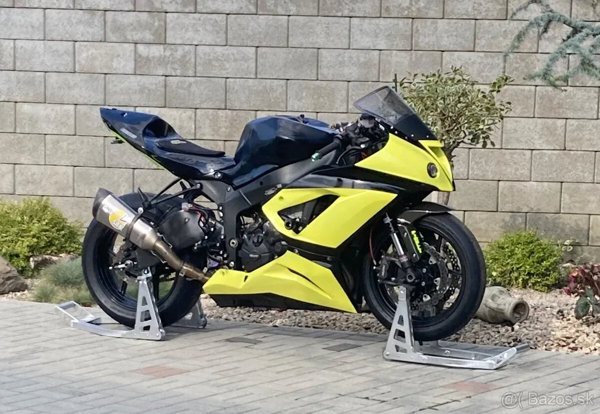 Kawasaki ninjaZX-6R - foto 1