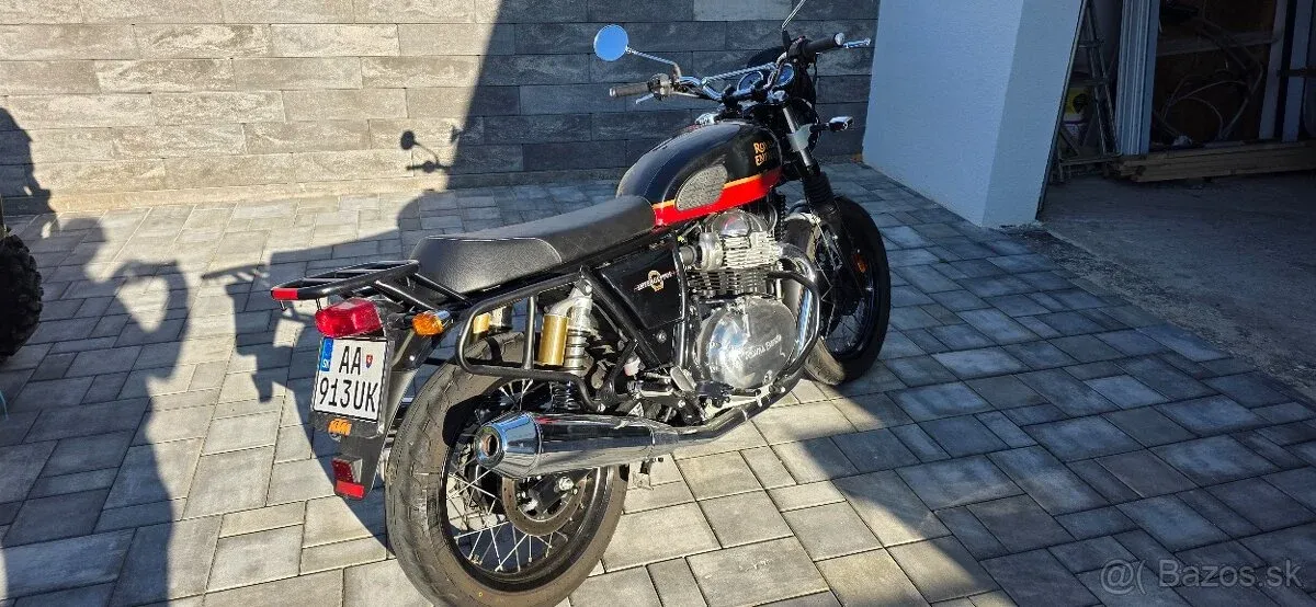 Royal Enfield Interceptor 650 - foto 1