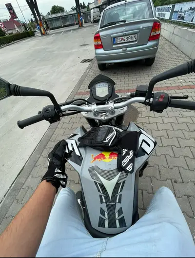 Ktm duke 125 (grey) – náhľad 2