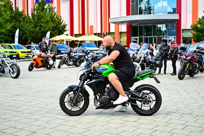Kawasaki er6n 