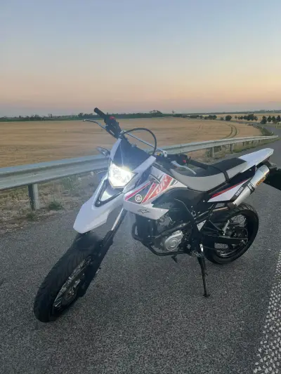 YAMAHA WR 125X 