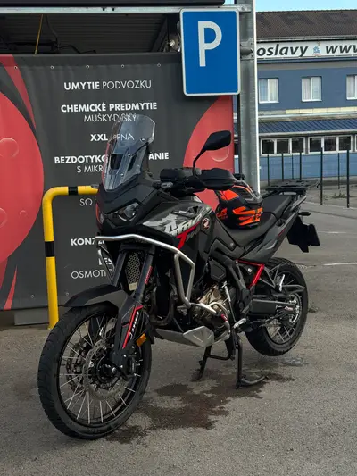 Honda Africa Twin 1100 | 2025 |10 000 km | Bohatá výbava – náhľad 6