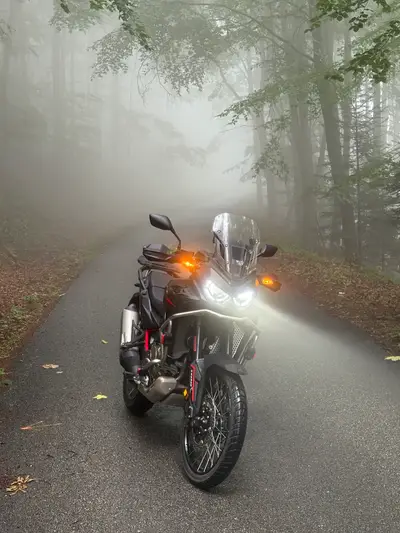 Honda Africa Twin 1100 | 2025 |10 000 km | Bohatá výbava – náhľad 8