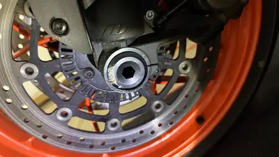KTM 890 Duke GP 2023 – náhľad 6