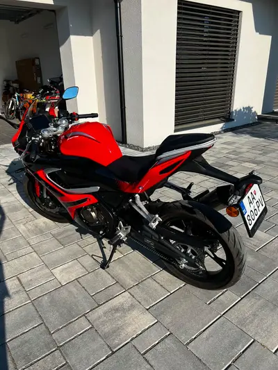 QJ Motor SRK125 – náhľad 3