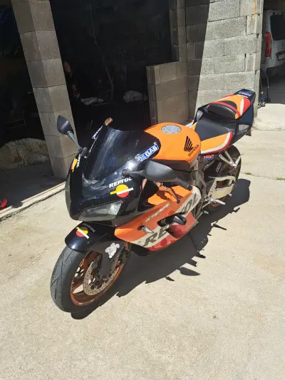 Honda cbr 1000rr – náhľad 2