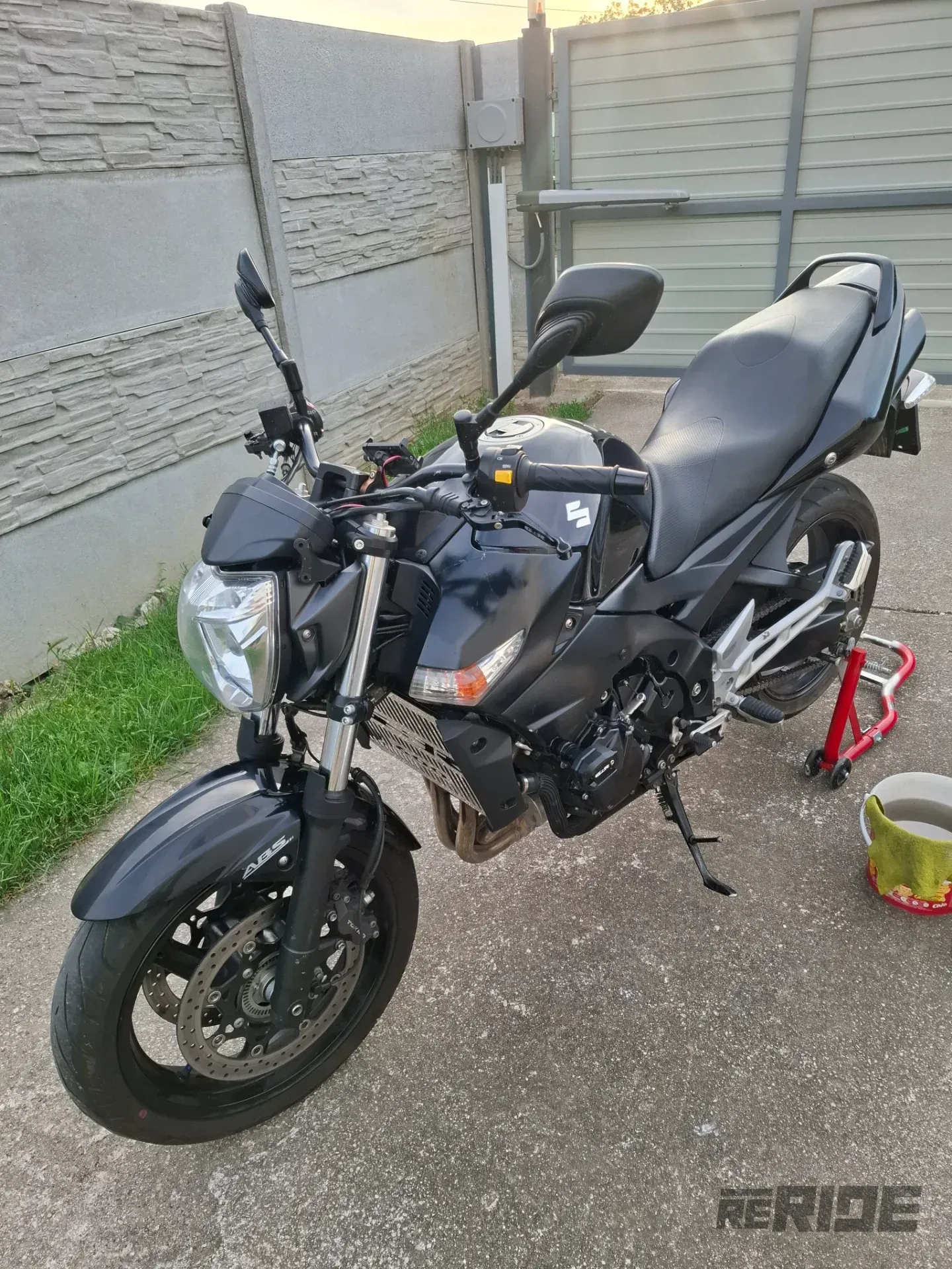Suzuki gsr 600 - foto 1