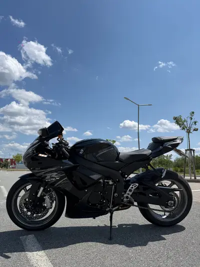 Suzuki gsxr 600