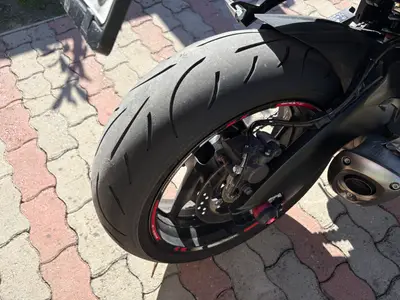 SUZUKI GSX 1000F – náhľad 6