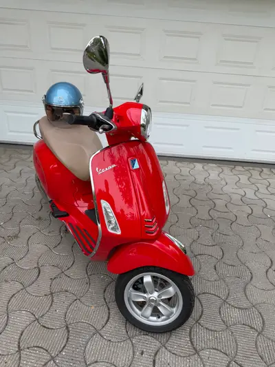 Piaggio Vespa Primavera 125 i.e. ABS – rok výroby 2016