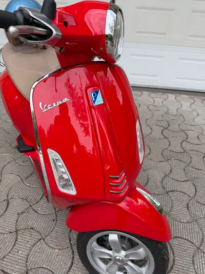 Piaggio Vespa Primavera 125 i.e. ABS – rok výroby 2016 – náhľad 3