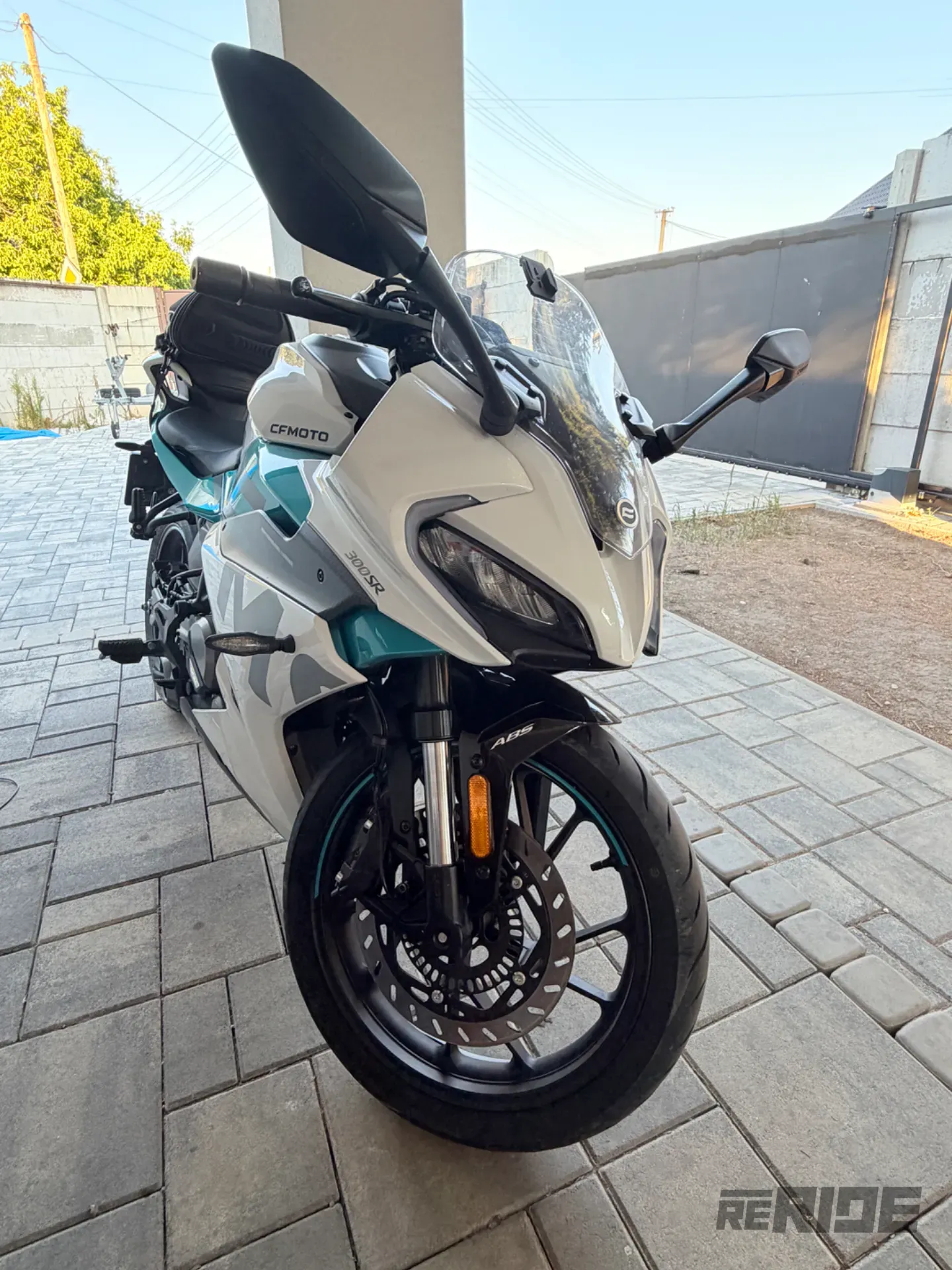CF moto 300SR - foto 1