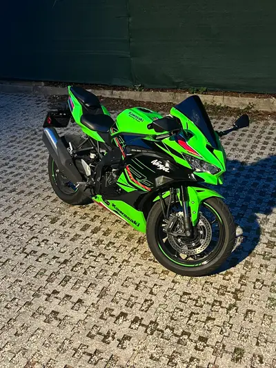 Kawasaki ninja zx-4 rr – náhľad 4