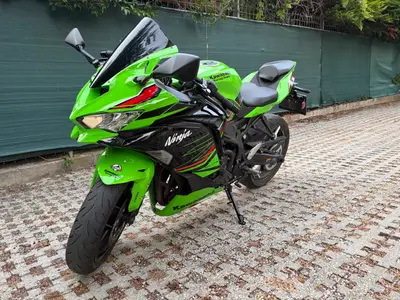 Kawasaki ninja zx-4 rr – náhľad 8