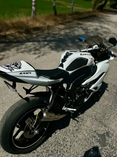 Kawasaki ninja zx6r – náhľad 2