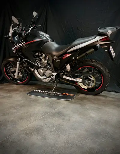 HONDA XL700V TRANSALP | 34 555 KM | LEO VINCE | VÝBAVA – náhľad 10