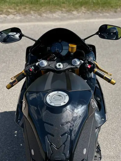 Yamaha R1 – náhľad 3
