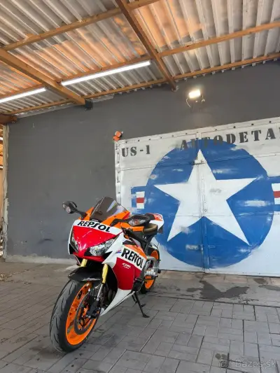 Honda CBR 1000RR Repsol – náhľad 3