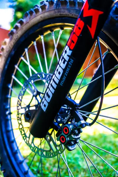 Surron Light Bee X - EBMX Špeciál - Prerobené 75% Motorky – náhľad 3
