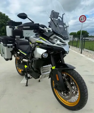 Cfmoto MT 800 explore