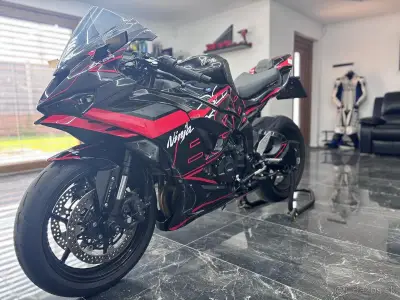 Kawasaki ZX6R – náhľad 2