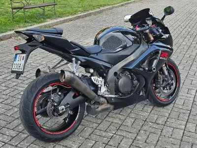 Suzuki GSX-R 1000 K7 (2007) K8 – Yoshimura / Karbón – náhľad 3