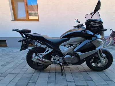 Honda VFR 800X Crossrunner – náhľad 3