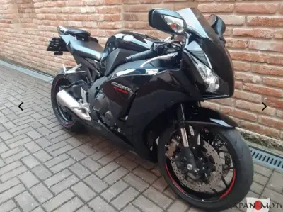 Motocykel Honda CBR 1000 RR