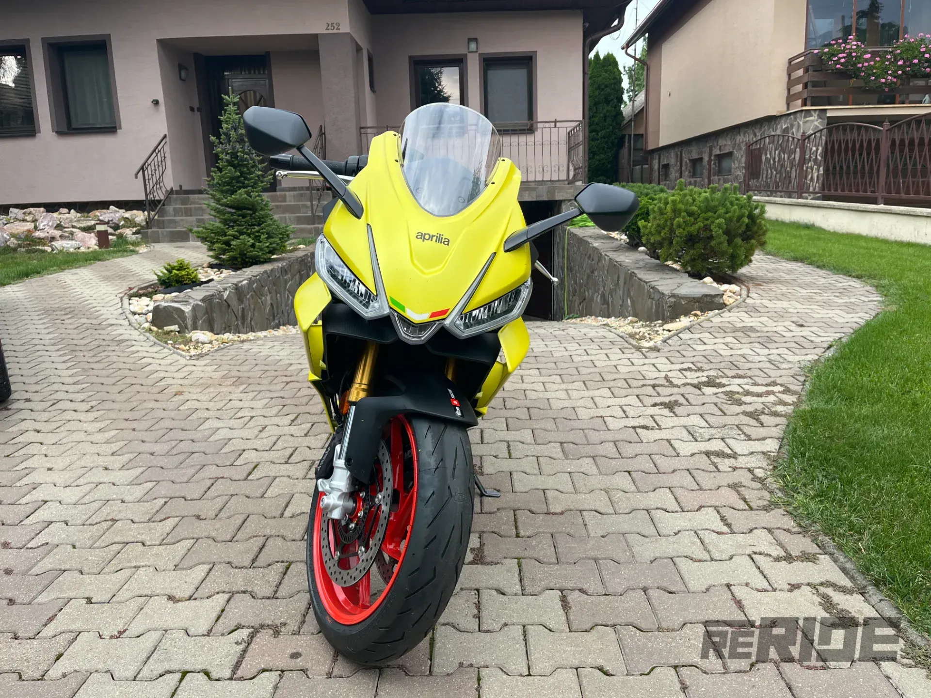 Aprili RS 660 - foto 1