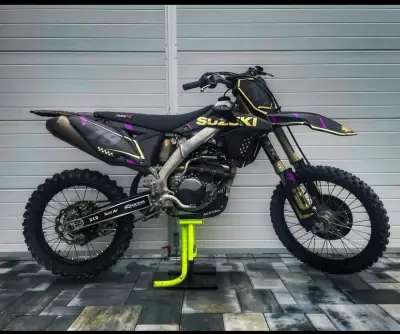 Suzuki rmz 250