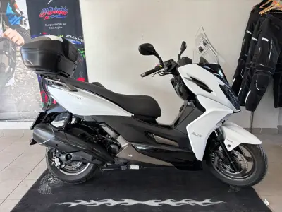 Kymco K-XCT 300