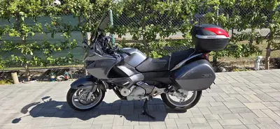 Honda Deauville NT700V