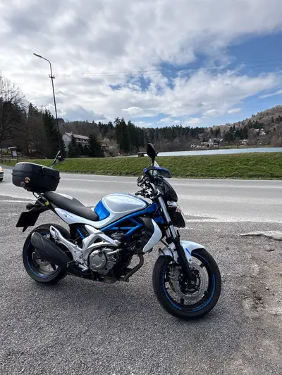 Suzuki SFV 650 Gladius – náhľad 6