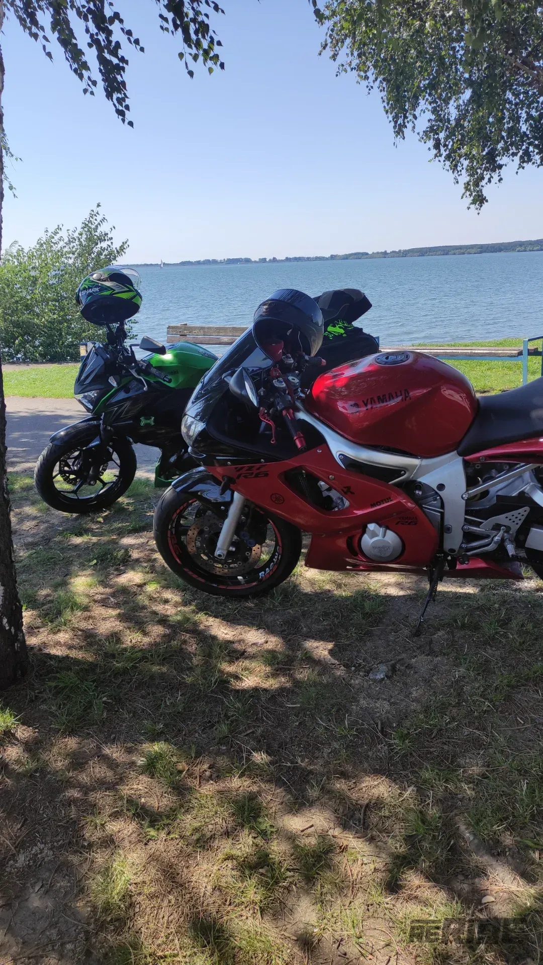 Yamaha yzf R6 - foto 1
