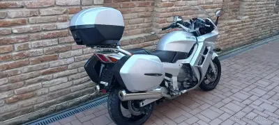 YAMAHA FJR 1300