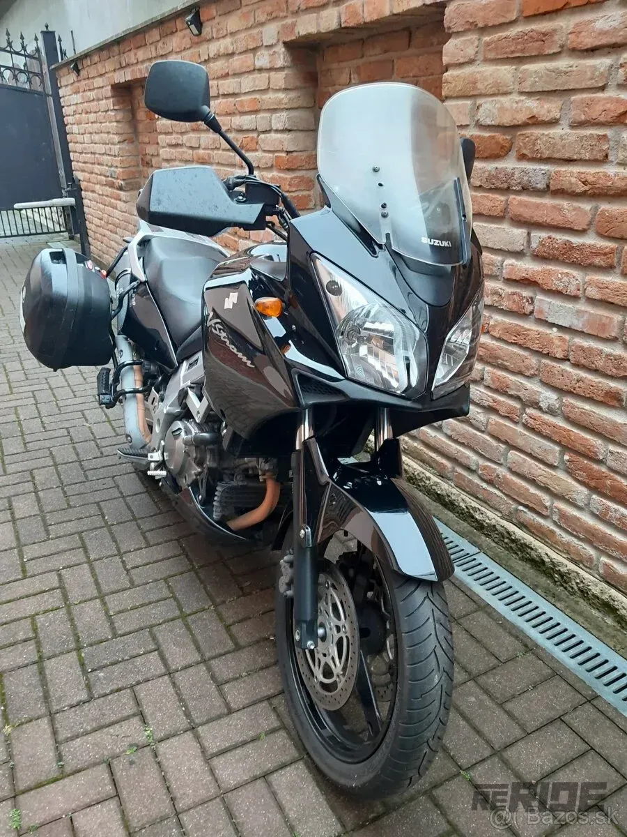 Suzuki DL650 V Strom - foto 1