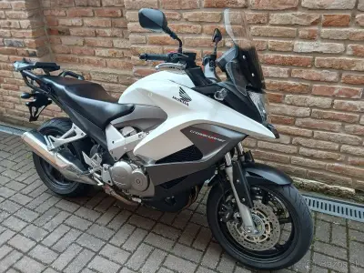 Honda VFR 800 Crossruner – náhľad 2
