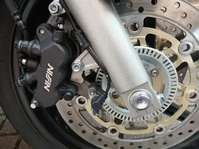 Honda VFR 800 Crossruner – náhľad 7