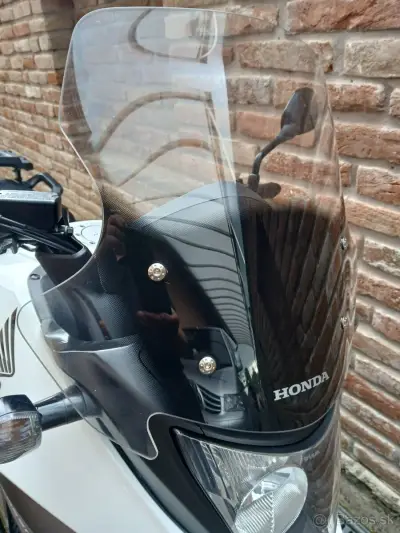 Honda VFR 800 Crossruner – náhľad 9